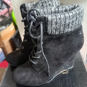 Black Boots/ Size 7
